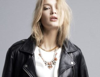 Mezi Pallenberg - Crystal Flower & Chain Necklace